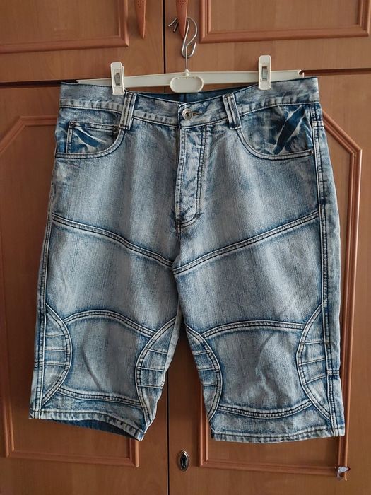 Męskie spodenki jeansowe