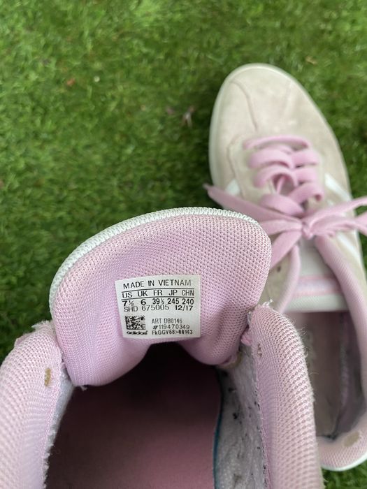tenis adidas rosa