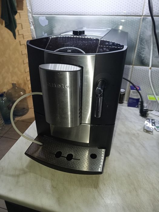 Кавомашина Miele cm5200.