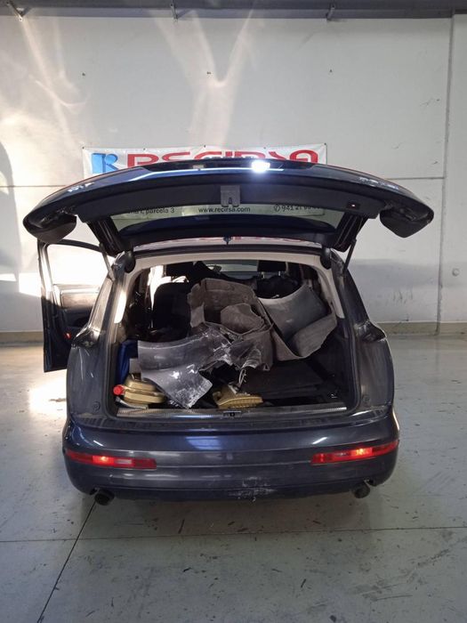 Bomba De Água Audi Q7 4L