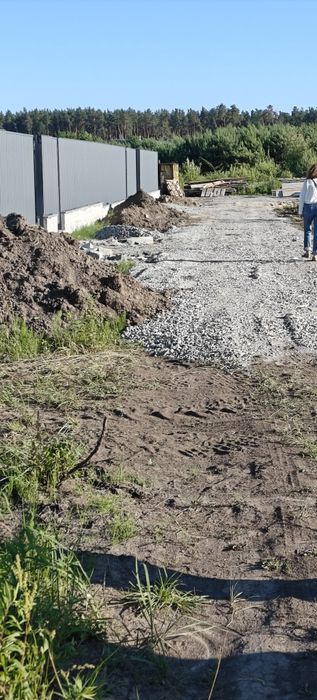 Продам земельну ділянку Зарічани початок