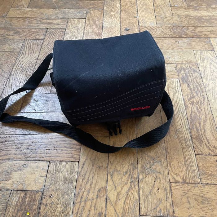 Futerał Vanguard M do NIKON CANON FUJI OLYMP torba fotograficzna case