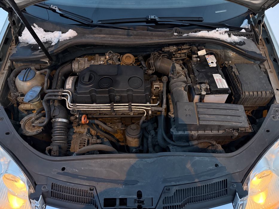 Volkswagen Гольф 5 Автомат 2л Дизель