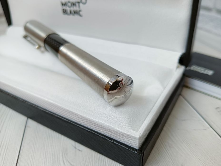 Кулькова металева ручка роллер Махатма Ганди карбон