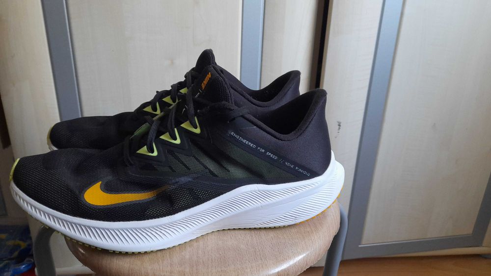 Nike Quest 3 buty do biegania r. 45