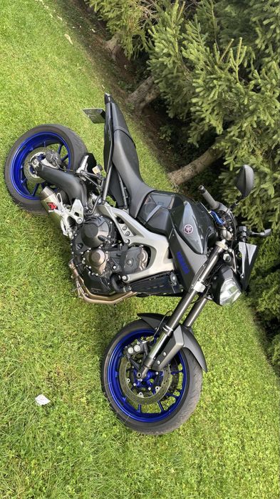 Yamaha MT-09 super stan 2015