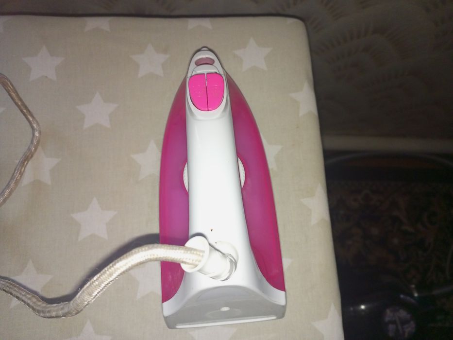 Два утюга рабочие