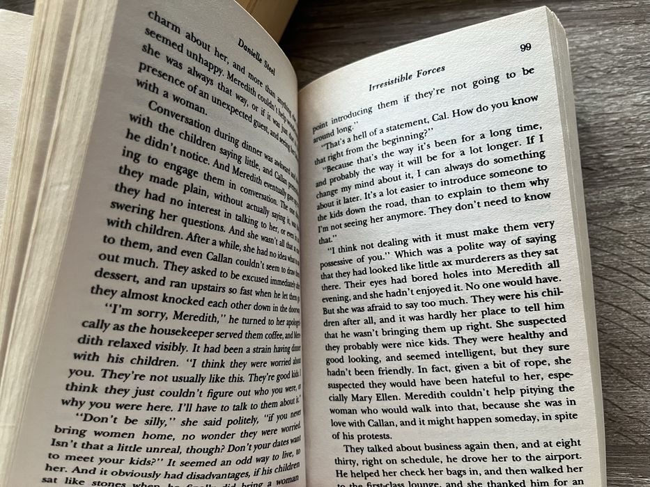 Книга Irresistible Forces, Danielle Steel. Роман