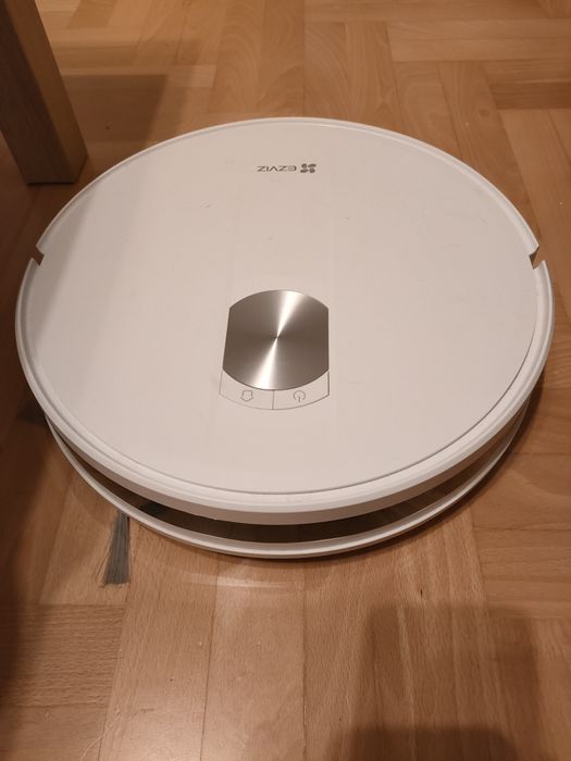 Robot sprzątający / odkurzacz  EZVIZ RC3