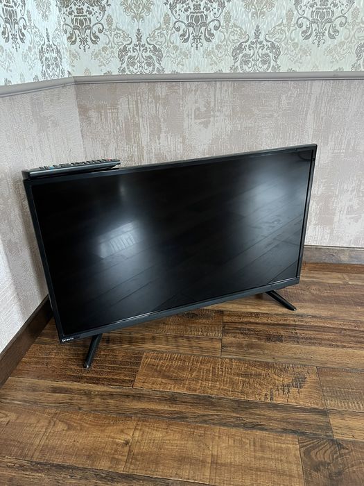 Телевізор bravis led 32E6000 t2