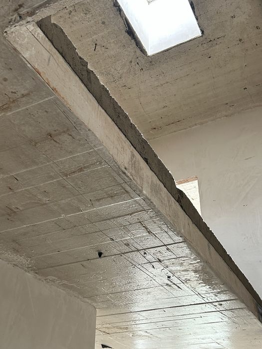 Продаж котеджу , який будувався не на продаж, на матеріалах не економили. Вартий уваги. Без космісій рієлтору.
