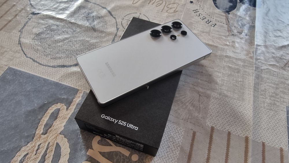 Samsung S25ultra como novo