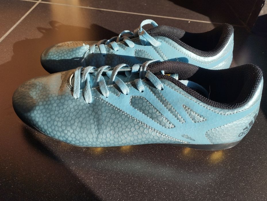 Buty piłkarskie Adidas korki lanki