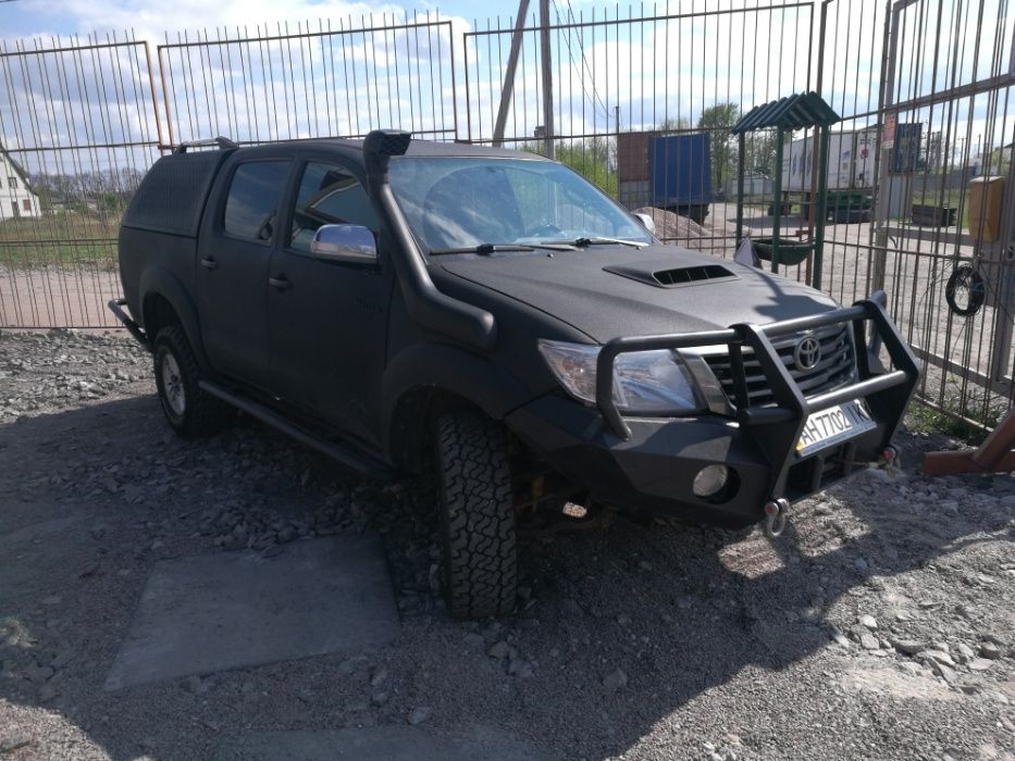 TOYOTA Hilux Тойота Хайлюкс 12гв 2.5, Охладитель + клапан заслонки ЕГР