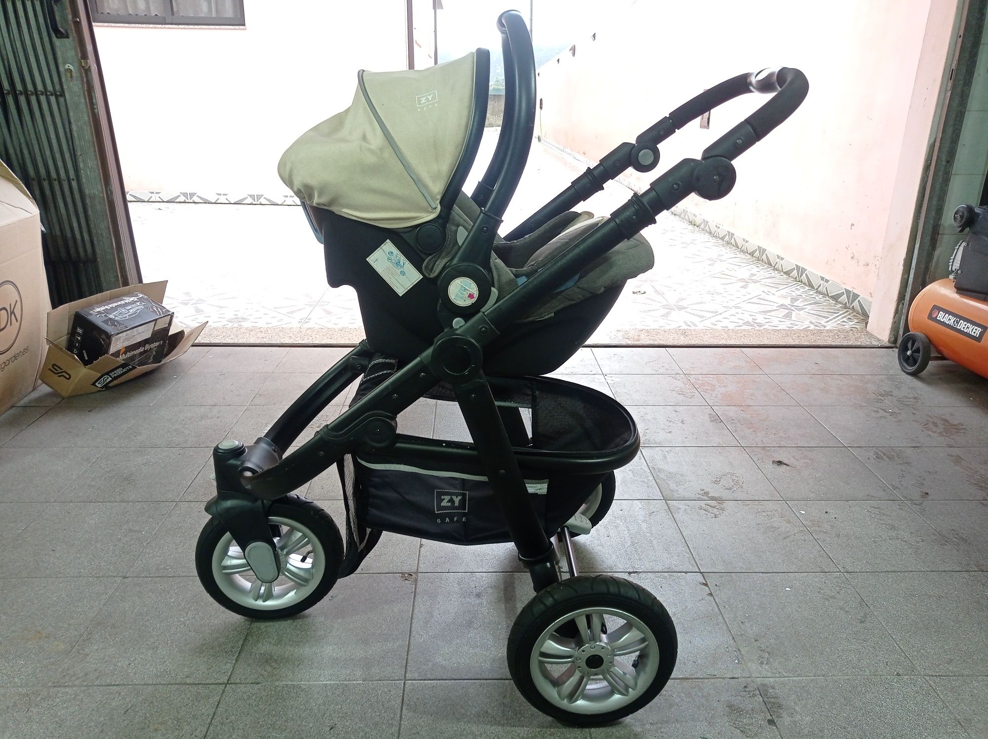 Carrinho bebe Zippy com isofix Vila do Conde OLX.pt