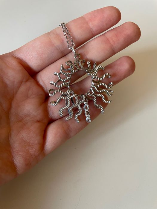 Colar em prata com pendente