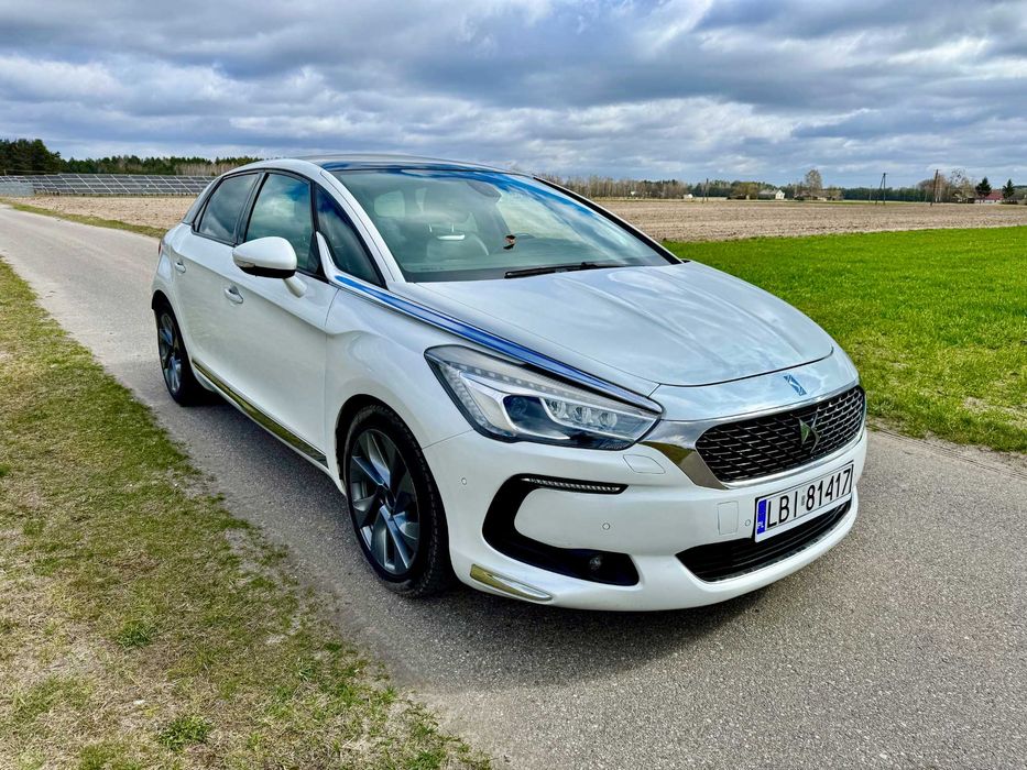 DS Automobiles DS 5
