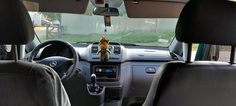 Легковий автомобіль