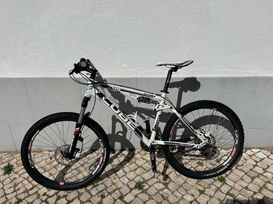 Bicicleta MTB /  BTT Cube XMS suspensão total