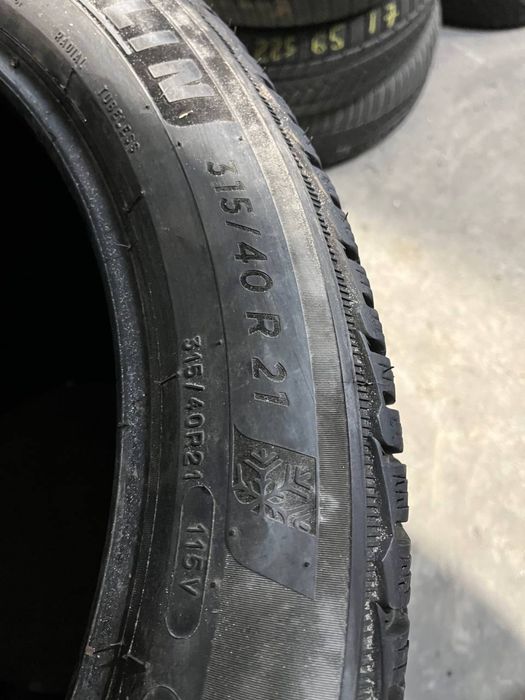 Різноширокий комплект зимової гуми 315/40 275/45 r21