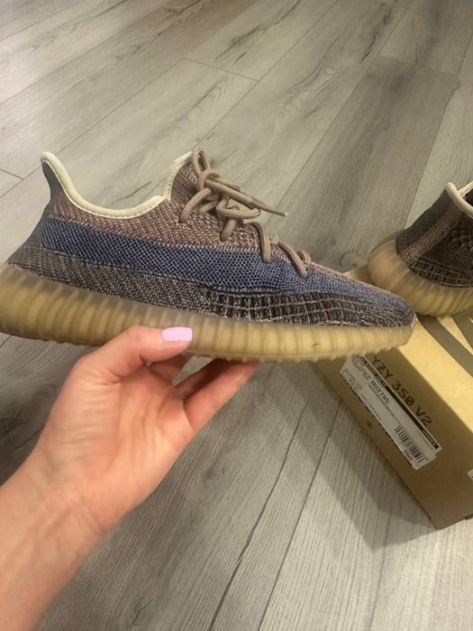 Yeezy boost 350 V2