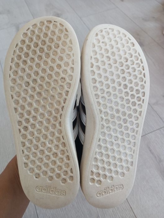 Дитячі кросівки adidas