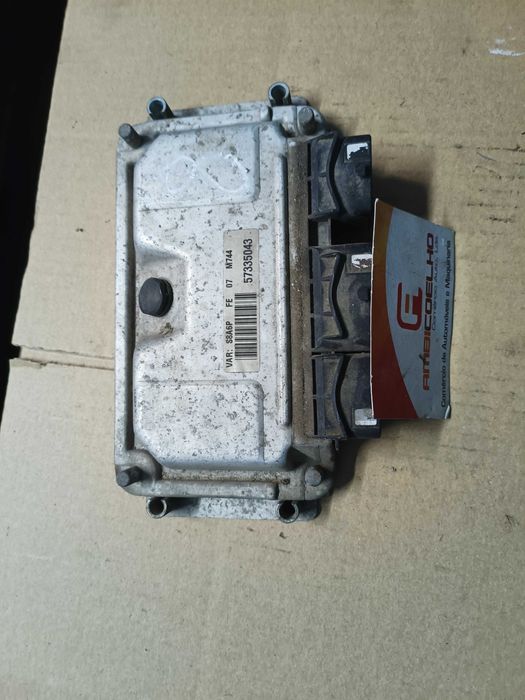 REFC8 centralina Citroen Saxo de 1999 a 2003 | BOSCH