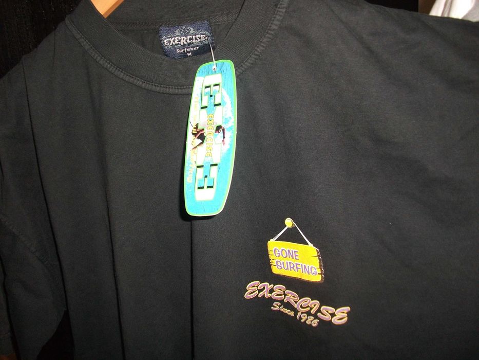 T-shirt Exercise preta, original, nova, tamanho M