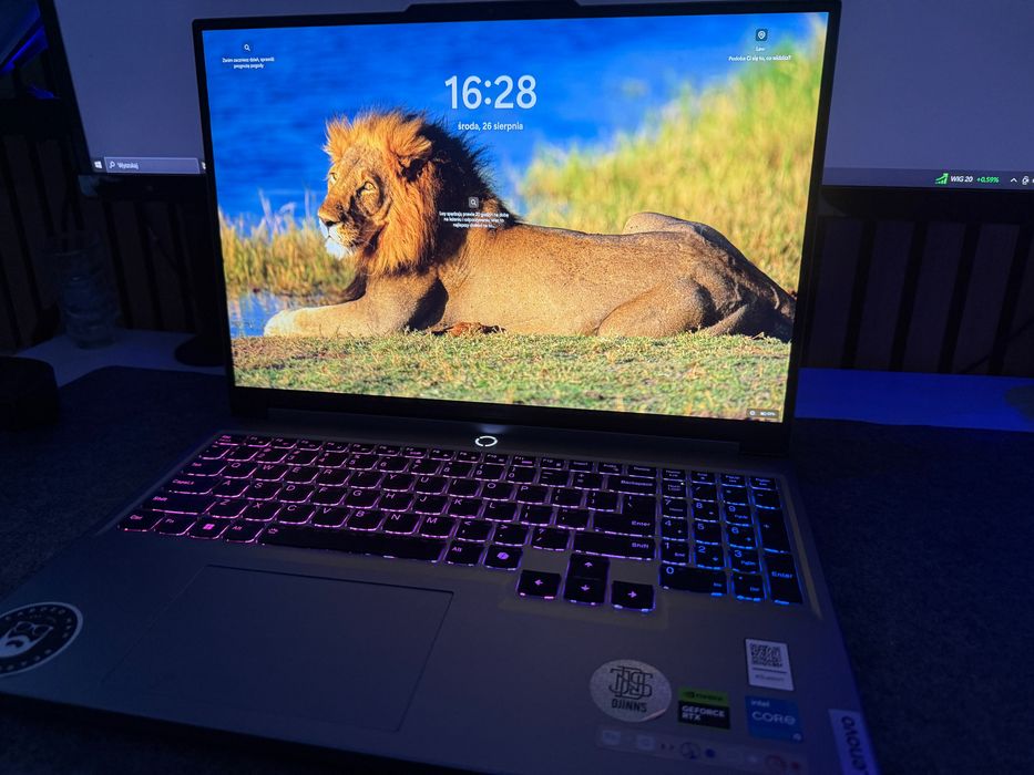 Laptop gamingowy Lenovo legion 5 16IRX9 16” 165Hz