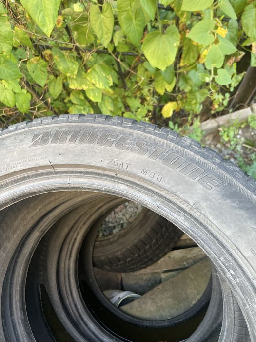 Продам резину 245/45r17 Bridgestone