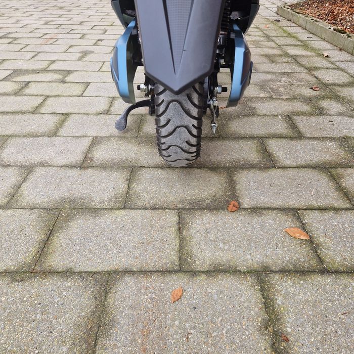 Електроскутер...