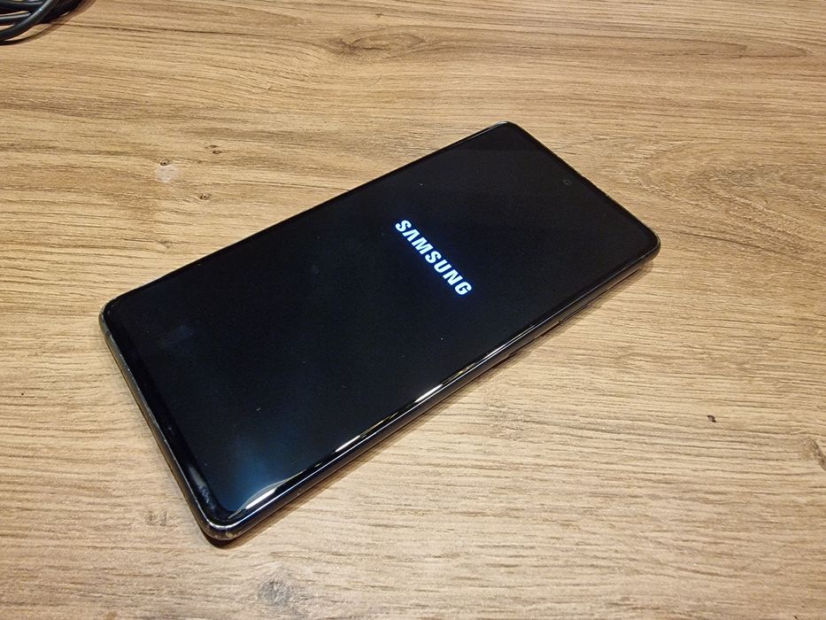Samsung S20 FE 6/128GB pełny zestaw flagowiec