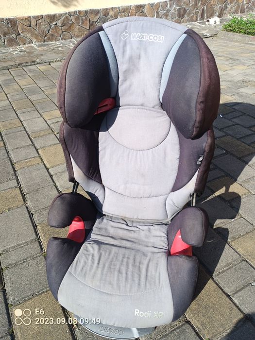 Авто-крісло дитяче