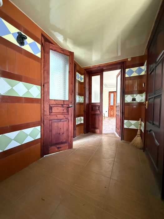 Продаж домоволодіння з двома будинками для великої родини в с. Вергуни