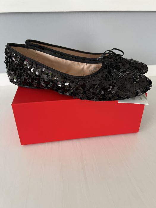 Нові балетки Zara