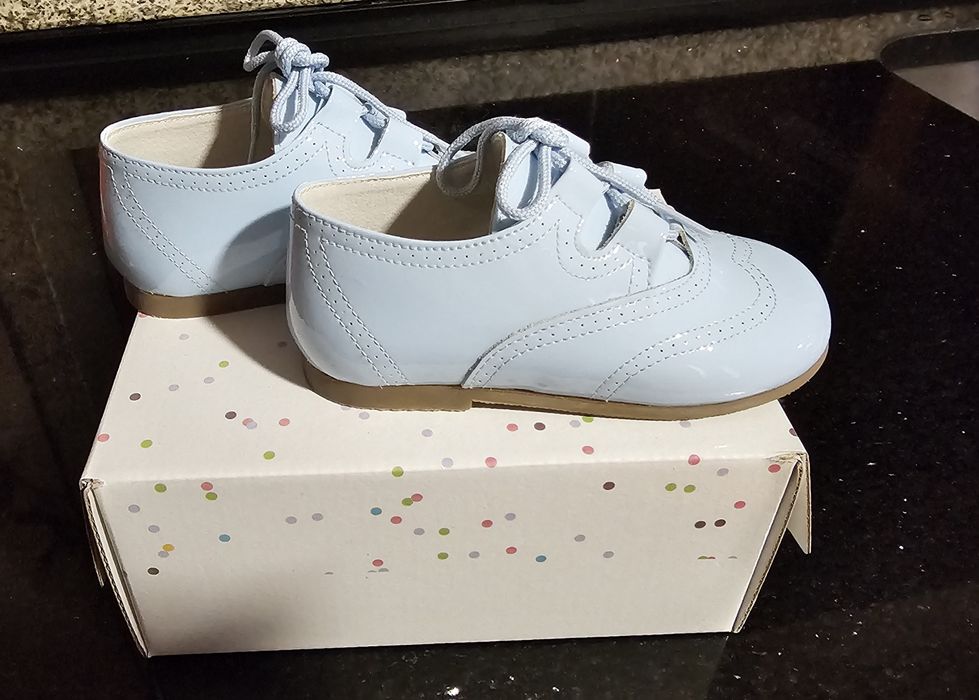 Vendo sapatos de brilho usados 1 vez