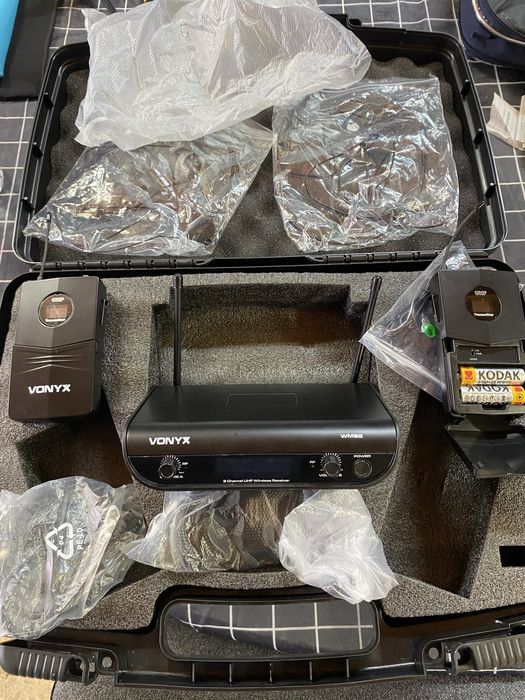 Wireless microphone system64170835548419121