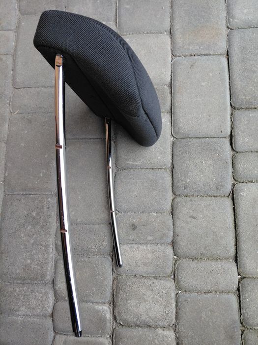 Підголовник Опель Астра h