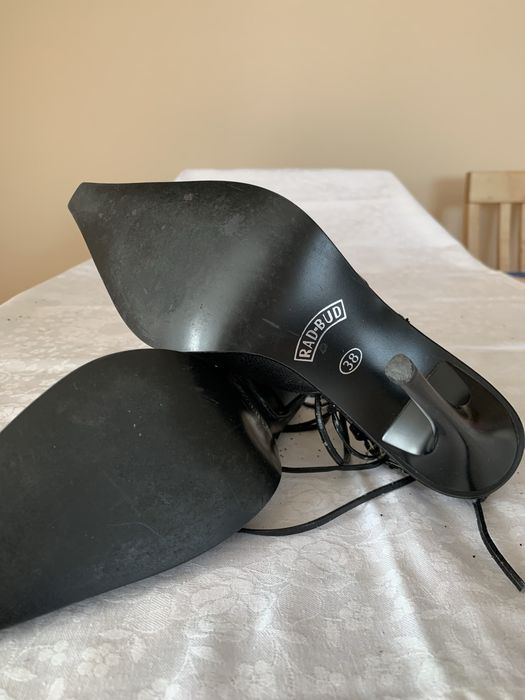 Skora naturalna czarne buty damskie