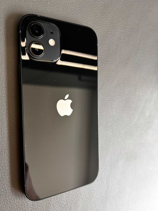 iPhone 12 128 GB Black – 95% baterii – Gwarancja 12 miesięcy + etui Spigen