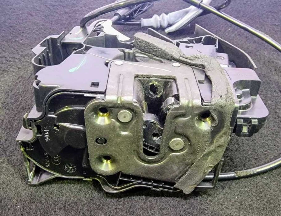 Fechadura / Fecho Porta Frente Direito 805020256R - RENAULT MEGANE IV Hatchback
