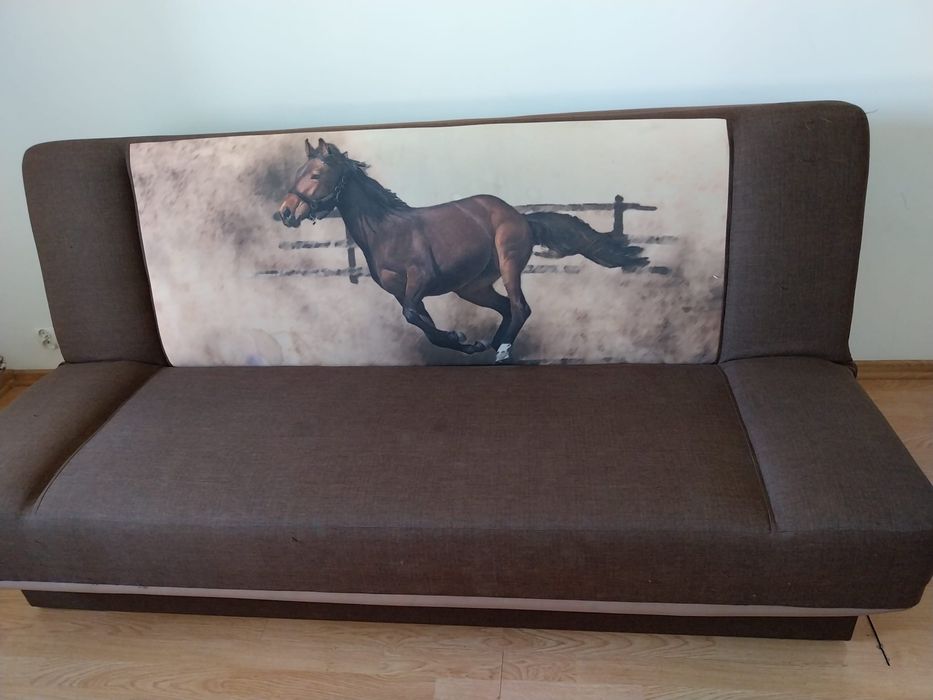 Rozkładana sofa używana