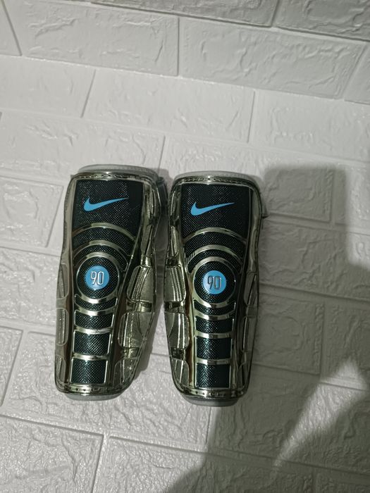 Щитки для футболу Nike