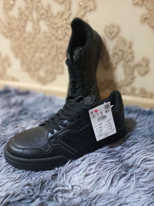 Чоловічі кеди Cropp.