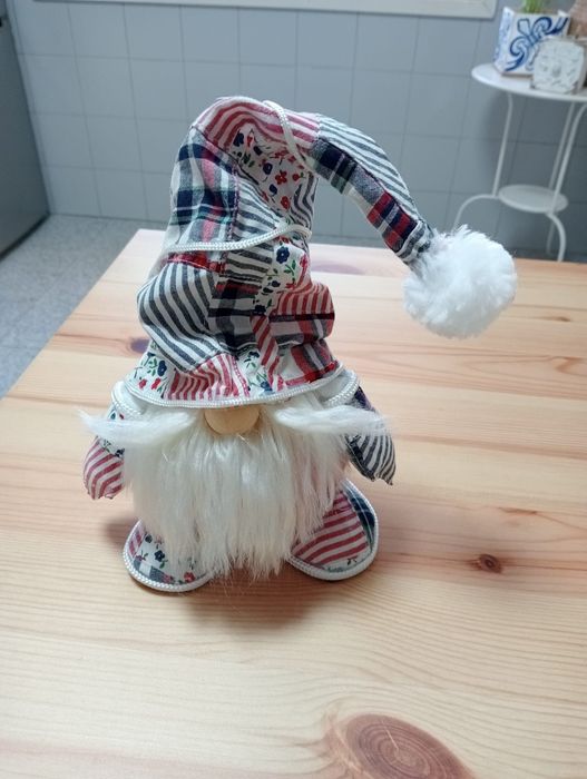 Gnomo artesanal em tecido