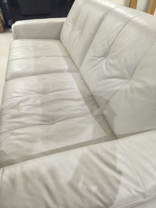 Sofá de cabedal branco
