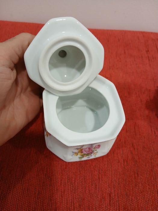 Conjunto Leiteira e Açucareiro em Porcelana