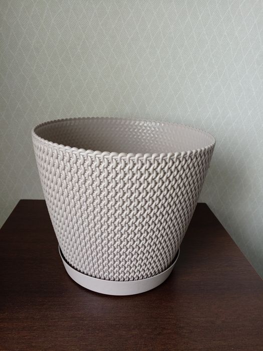 Горщик, вазон для квітів