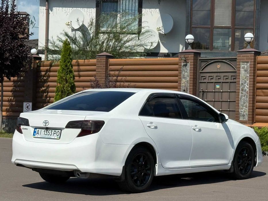 Toyota Camry 2013 2,5 ГБО Обслужена Відмінний стан