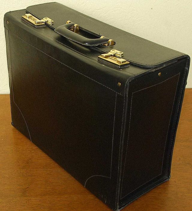 Neseser Attache Teczka aktówka dyplomatka na dokumenty